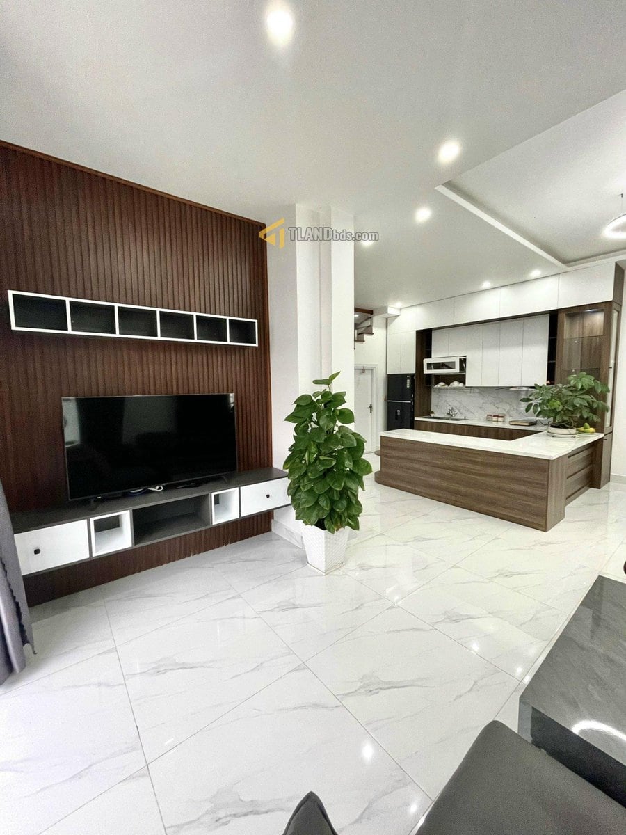 BÁN NHÀ ĐẸP ĐƯỜNG NGUYỄN CÔNG TRỨ, PHƯỜNG 8, ĐÀ LẠT